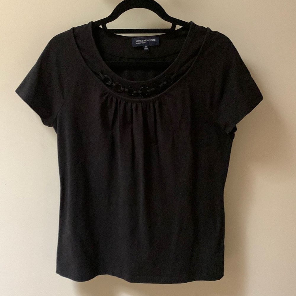 Jones New York Signature top